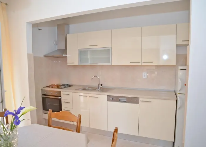 Appartement And Antonio *
