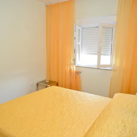 Apartament And Antonio
