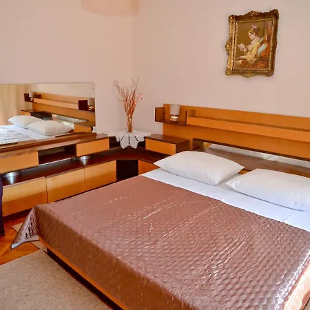 Appartement And Antonio *