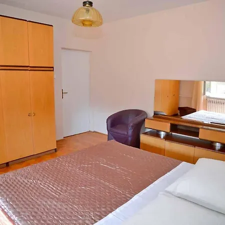 Apartament And Antonio *