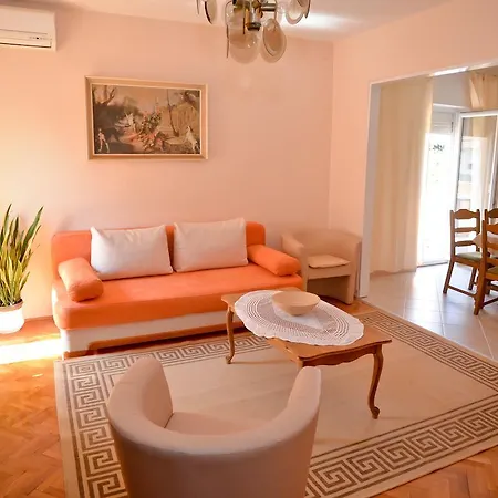 Apartment And Antonio Zadar