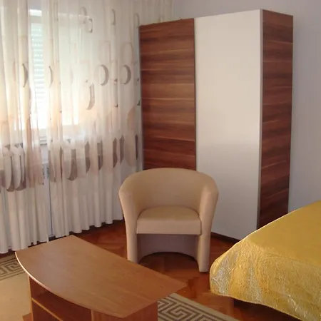 Appartement And Antonio *