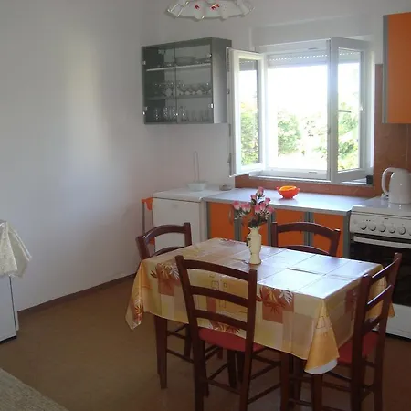 Apartament And Antonio *