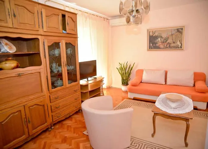 Apartman And Antonio *